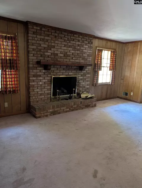 Living - 112 Hickory Ln, Cayce, SC 29033 photo 2 of 2