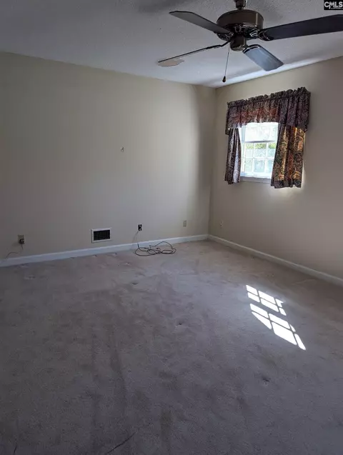 Bedroom - 112 Hickory Ln, Cayce, SC 29033 photo 4 of 4