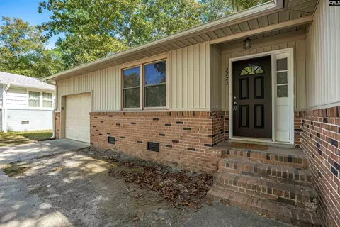 2222 S Partridge Cir, Hopkins, SC 29061