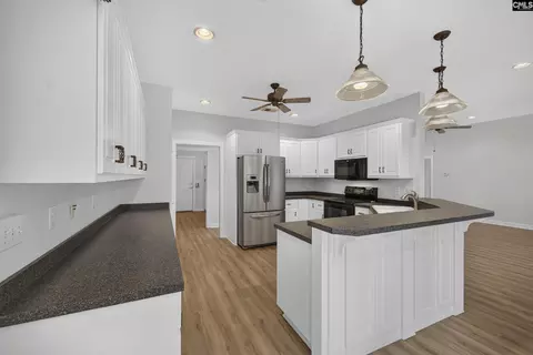 Kitchen - 124 Maxwell Ln, Mccormick, SC 29835 photo 5 of 5