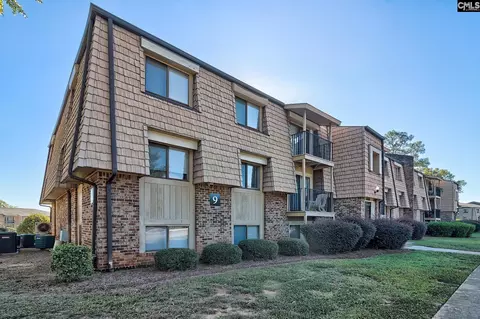 913 Old Manor Rd, Columbia, SC 29210