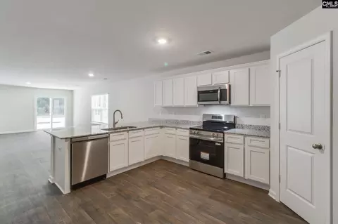 Kitchen - 2380 Offspring Ct, Sumter, SC 29153 photo 1 of 1