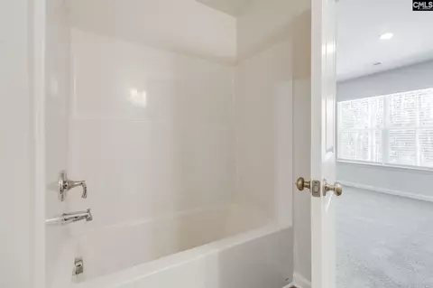 Bath - 2380 Offspring Ct, Sumter, SC 29153 photo 4 of 5