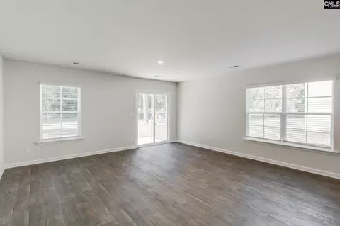 Living - 2380 Offspring Ct, Sumter, SC 29153 photo 1 of 3