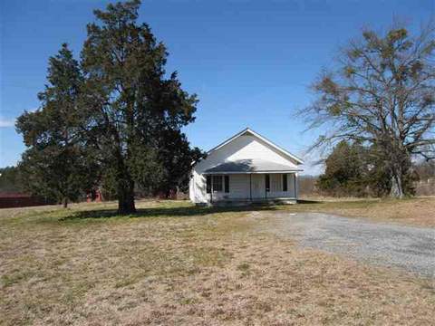 1050 Woods Chapel Rd, Duncan, SC 29334 photo 1