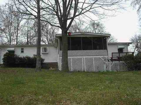 193 Log Cir, Waterloo, SC 29384 photo 1