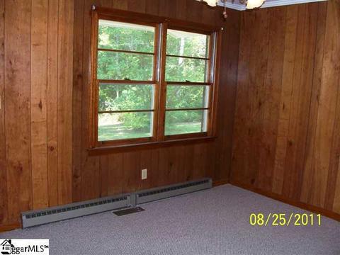 652 Compton Rd, Clinton, SC 29325 photo 3
