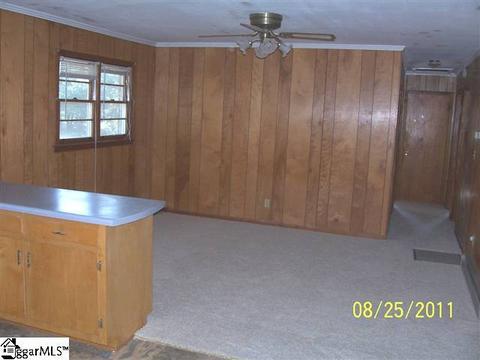 652 Compton Rd, Clinton, SC 29325 photo 6