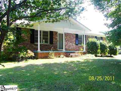 652 Compton Rd, Clinton, SC 29325 photo 1