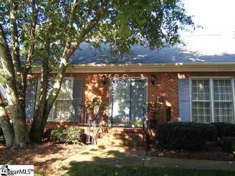 207 W Silverleaf St, Greer, SC 29650 photo 1