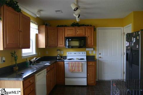 5 Docker Way, Greer, SC 29650 photo 4