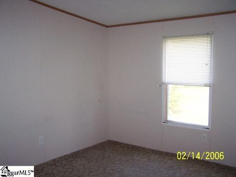 950 Watson Rd, Enoree, SC 29335 photo 8