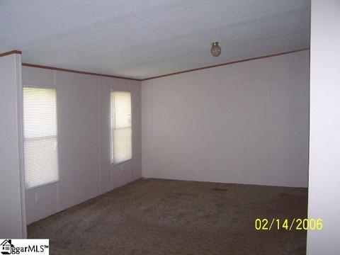 950 Watson Rd, Enoree, SC 29335 photo 5