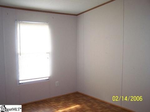 950 Watson Rd, Enoree, SC 29335 photo 9