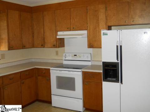 101 Fleming Dr, Greer, SC 29650 photo 4