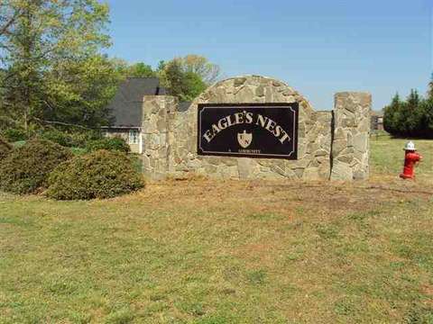 128 Golden Eagle Dr, Pickens, SC 29671 photo 1