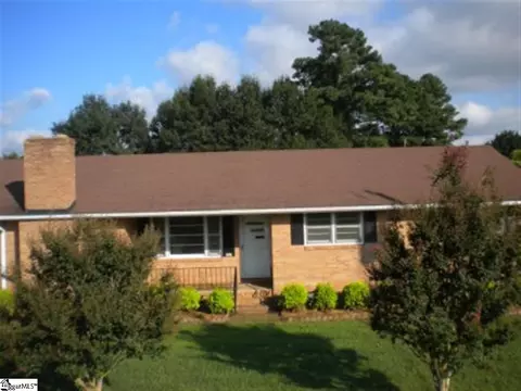 207 Wolfe Rd, Greer, SC 29650 photo 1