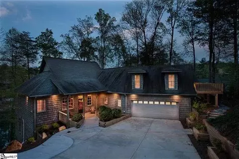 329 Trottingwolf, Sunset, SC 29685 photo 1