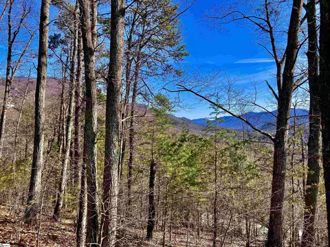 345 Mountain Summit Rd, Travelers Rest, SC 29690
