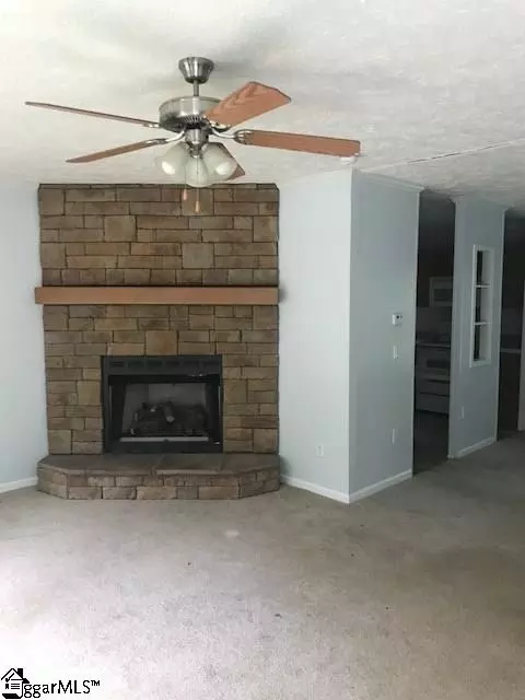 252 Childress Rd, Easley, SC 29640 photo 4