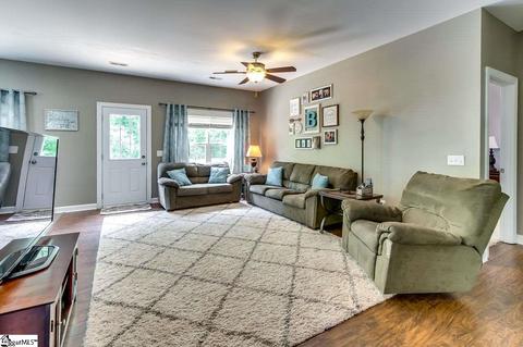 102 Cascade Dr, Greer, SC 29651 photo 9