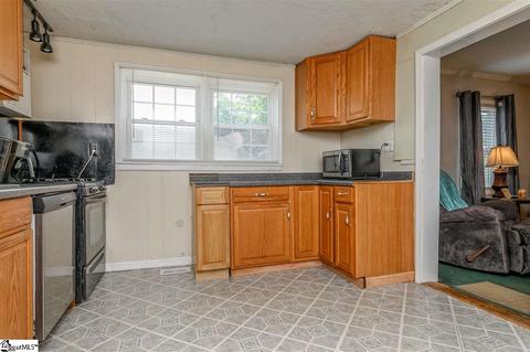 109 S 7th St, Easley, SC 29640 photo 8