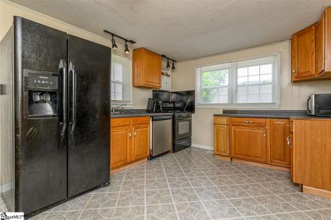 109 S 7th St, Easley, SC 29640 photo 7