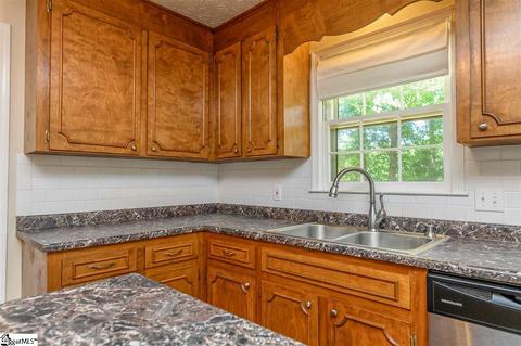 312 Longview Ter, Easley, SC 29642 photo 5