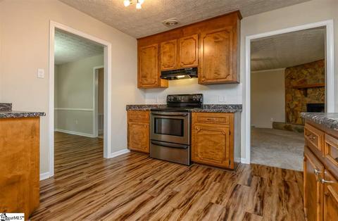 312 Longview Ter, Easley, SC 29642 photo 8