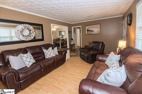 3 Thomas Dr, Williamston, SC 29697 photo 4