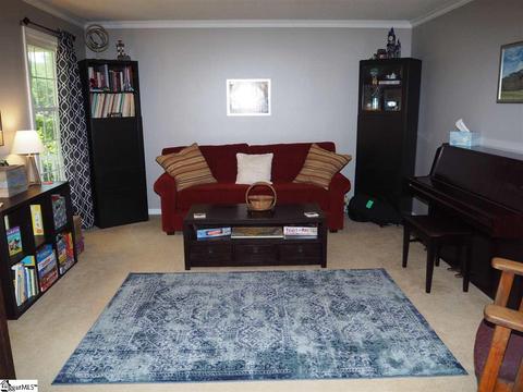 810 E Silverleaf St, Greer, SC 29650 photo 2