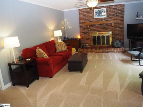810 E Silverleaf St, Greer, SC 29650 photo 7
