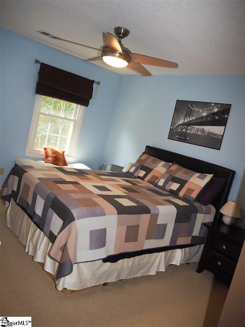810 E Silverleaf St, Greer, SC 29650 photo 13
