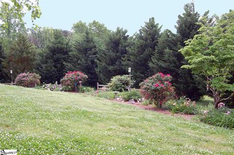 340 Coachman Ln, Tryon, NC 28782 photo 3