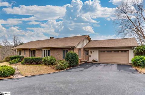 340 Coachman Ln, Tryon, NC 28782 photo 1