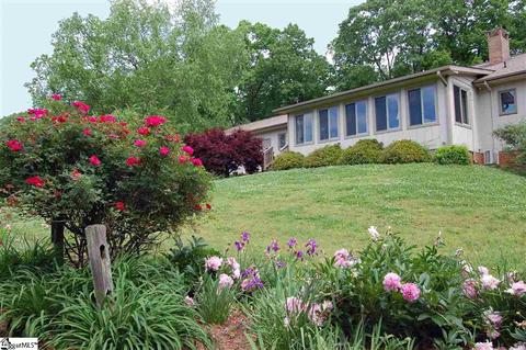 340 Coachman Ln, Tryon, NC 28782 photo 2
