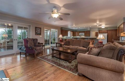 340 Coachman Ln, Tryon, NC 28782 photo 6
