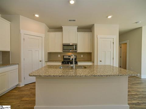 107 Outback Dr, Greer, SC 29650 photo 5