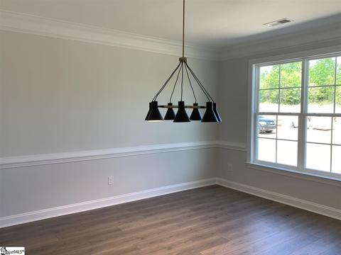 154 Enclave Dr, Greer, SC 29651 photo 2