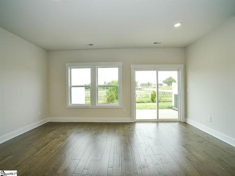 126 Outback Dr, Greer, SC 29650 photo 6
