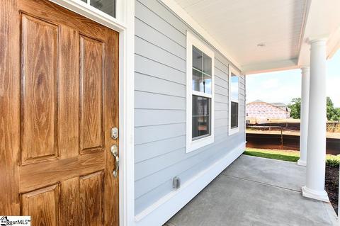 104 Townsend Ave, Greer, SC 29651 photo 2
