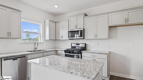 111 Preservation Dr, Greer, SC 29650 photo 8
