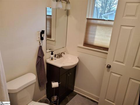 304 E Fairview Ave, Greer, SC 29651 photo 21