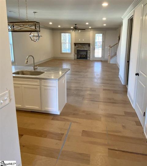 911 Taylor Rd, Greer, SC 29651 photo 6