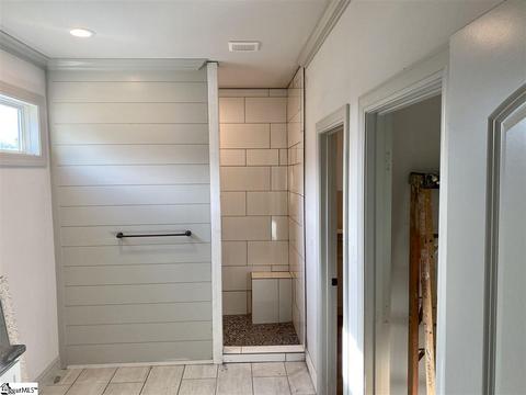 911 Taylor Rd, Greer, SC 29651 photo 12