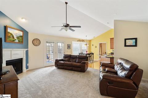 2 Wallhaven Dr, Greer, SC 29651 photo 5