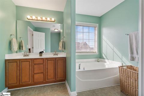 2 Wallhaven Dr, Greer, SC 29651 photo 15