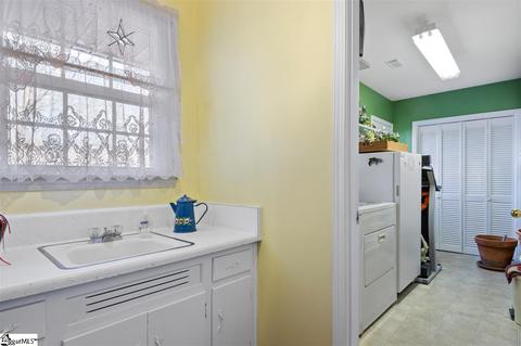 304 Ross Ave, Easley, SC 29640 photo 14