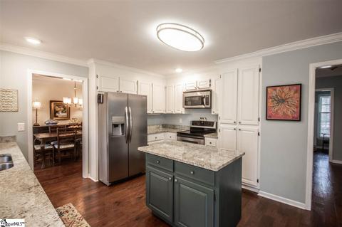 220 E Shefford St, Greer, SC 29650 photo 8