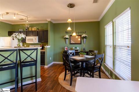 153 Spring Crossing Cir, Greer, SC 29650 photo 4